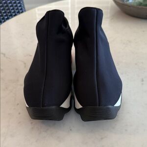 Elegant Black Women's Sneakers